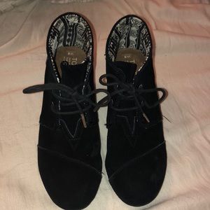 Toms Black Booties Size 8